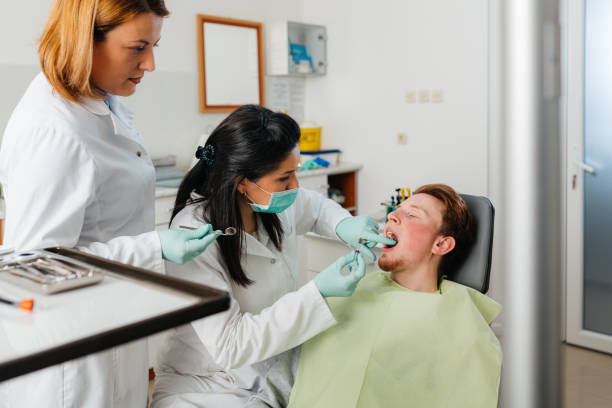 Best Emergency Root Canal Treatment in Strafford, MO